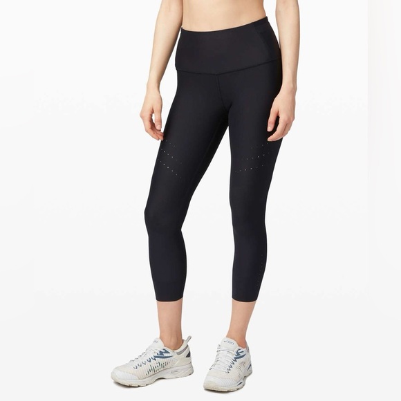 Lululemon Zoned In High Rise Crop 23" Black size 6 - Picture 1 of 11
